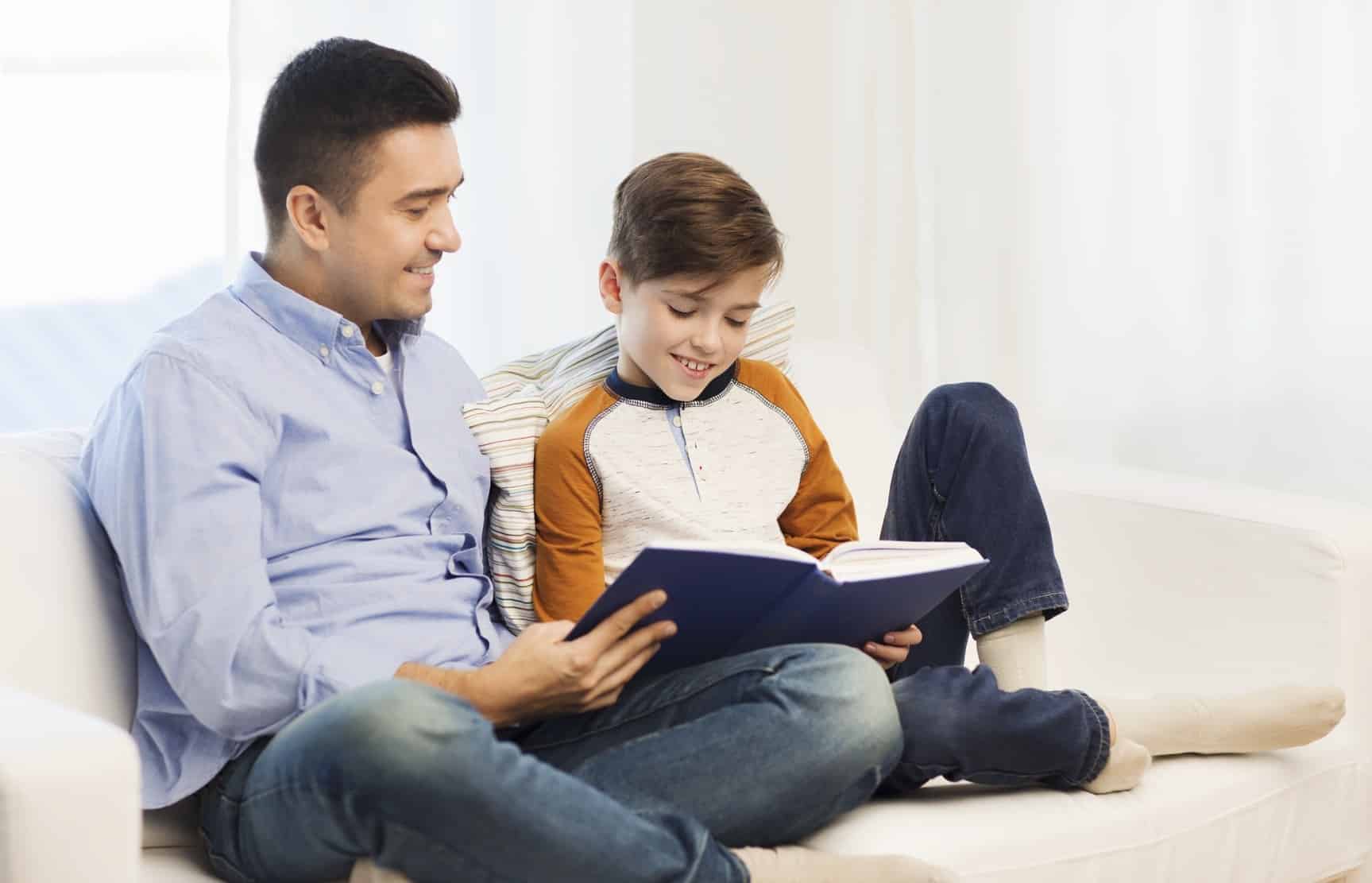 Inculcar el placer de la lectura en los hijos es algo fácil con estos juegos