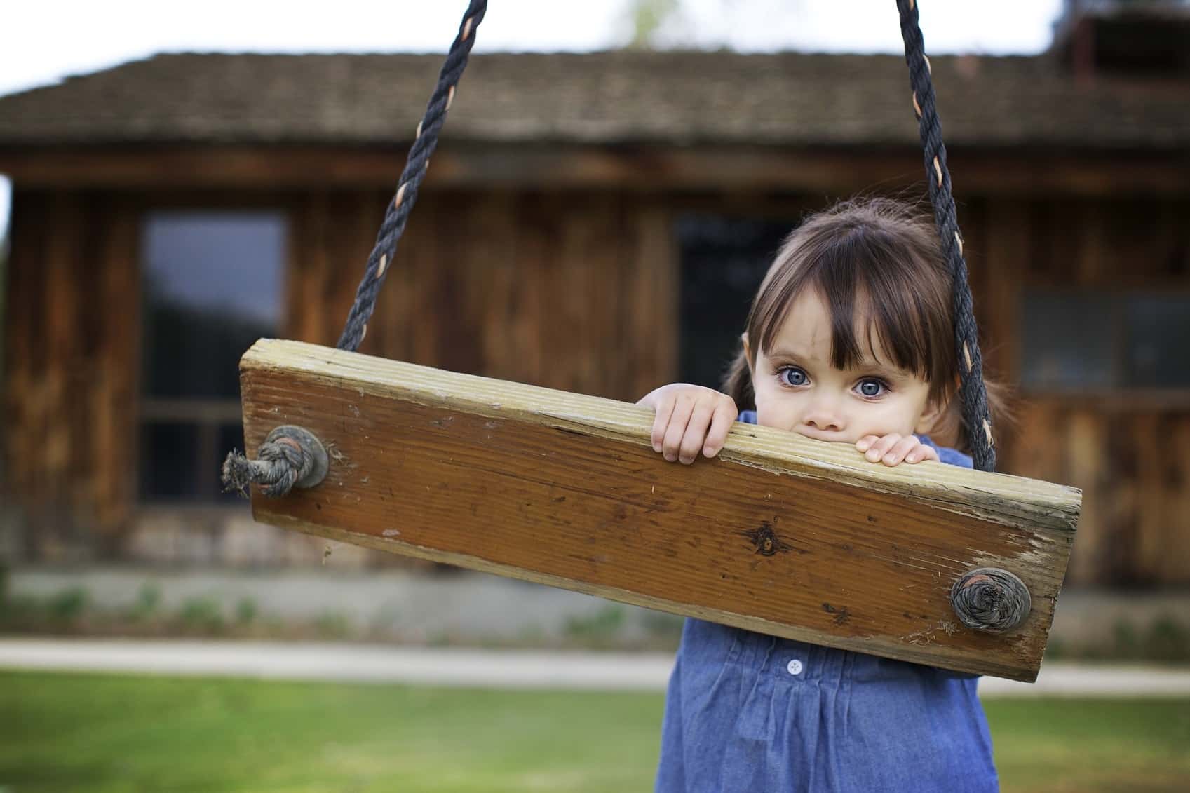 Formas de ayudar a que un niño introvertido haga amigos