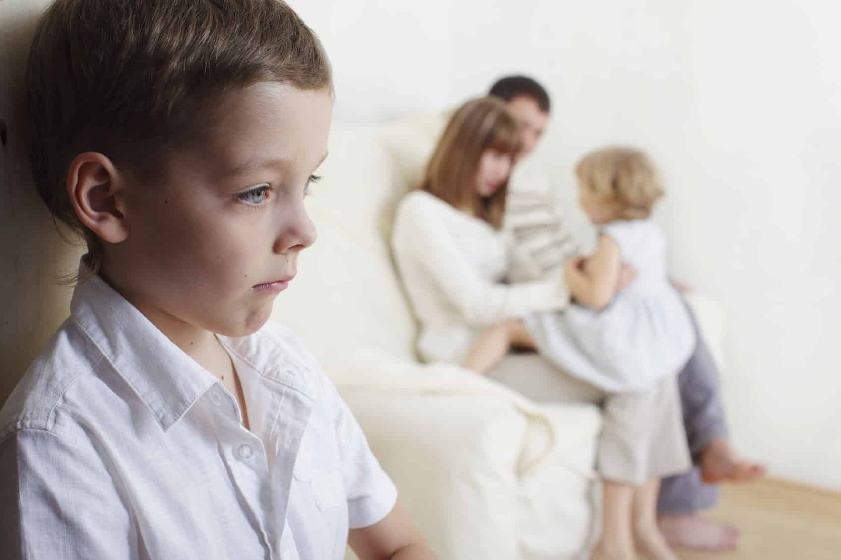 Cómo hay que tratar los celos entre hermanos cuando surgen