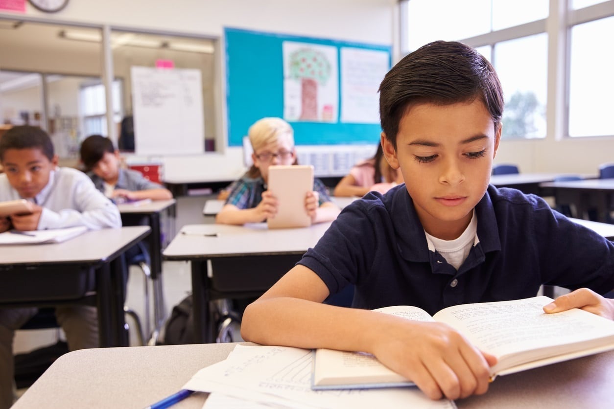 El Gobierno apostará por más horas de lectura en los colegios