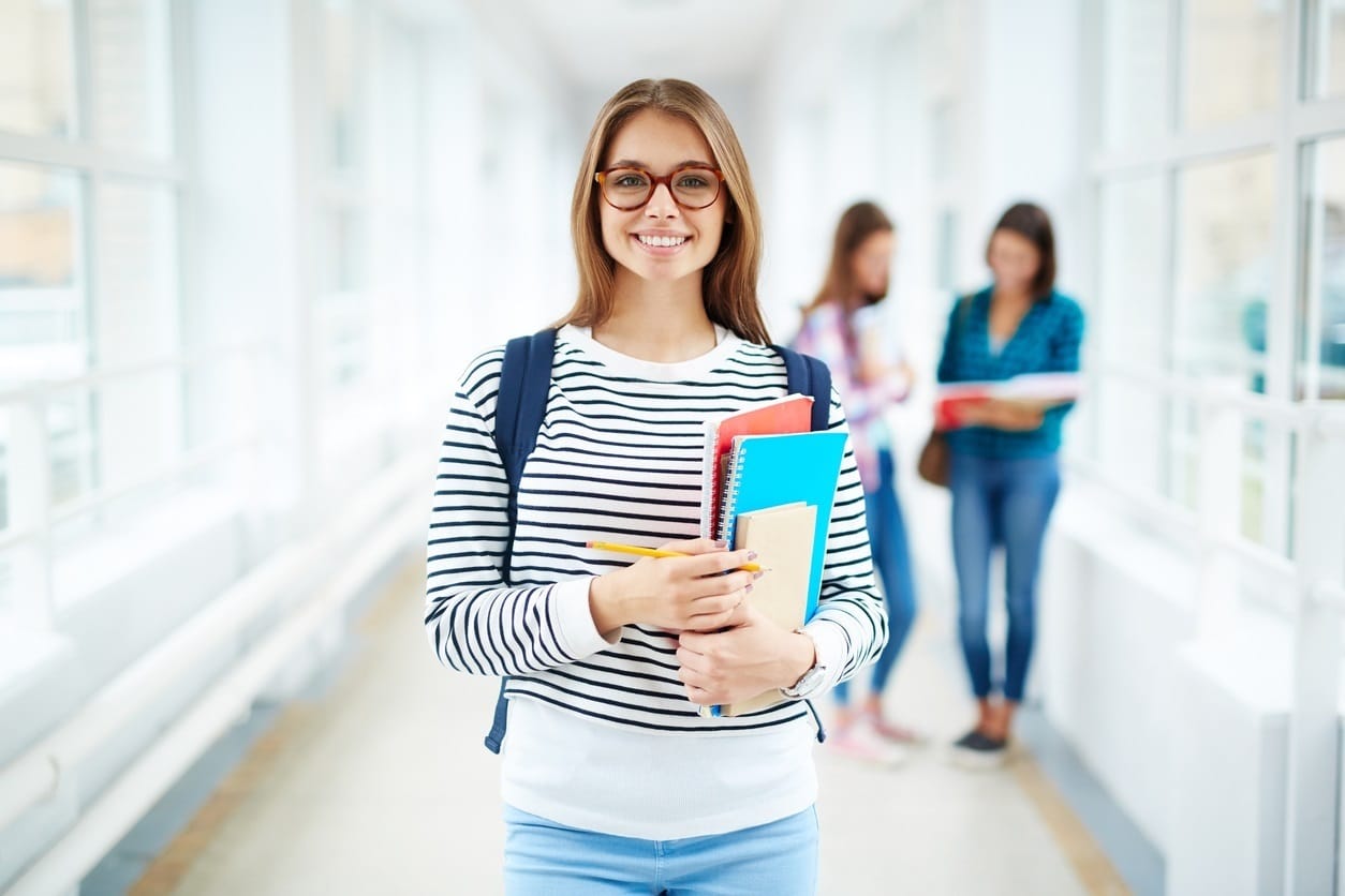 Las mujeres sólo ocupan un pequeño porcentaje de matriculaciones en TIC