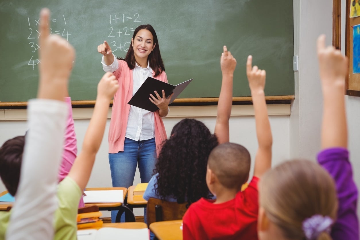 La educación puede mejorar si se atiende las necesidades el profesorado.