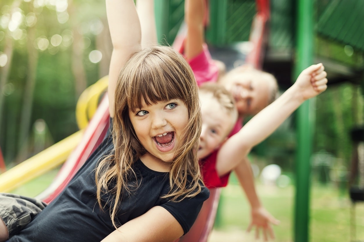 La sobreexcitación en niños suele responder a un comportamiento histriónico.