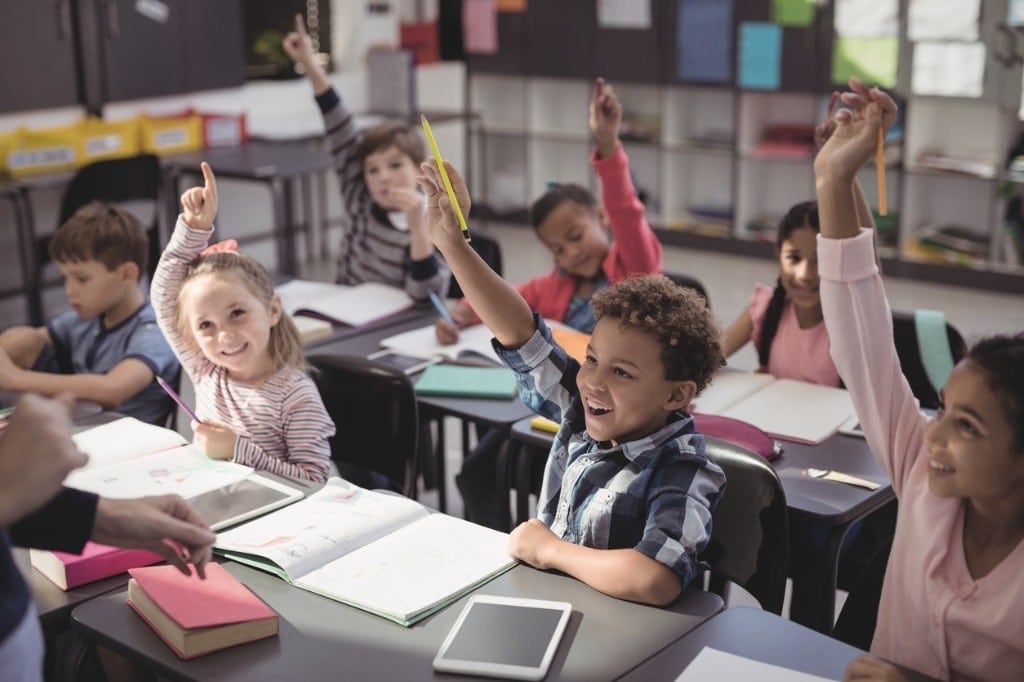 Así se motiva a un niño ante el inicio del curso.