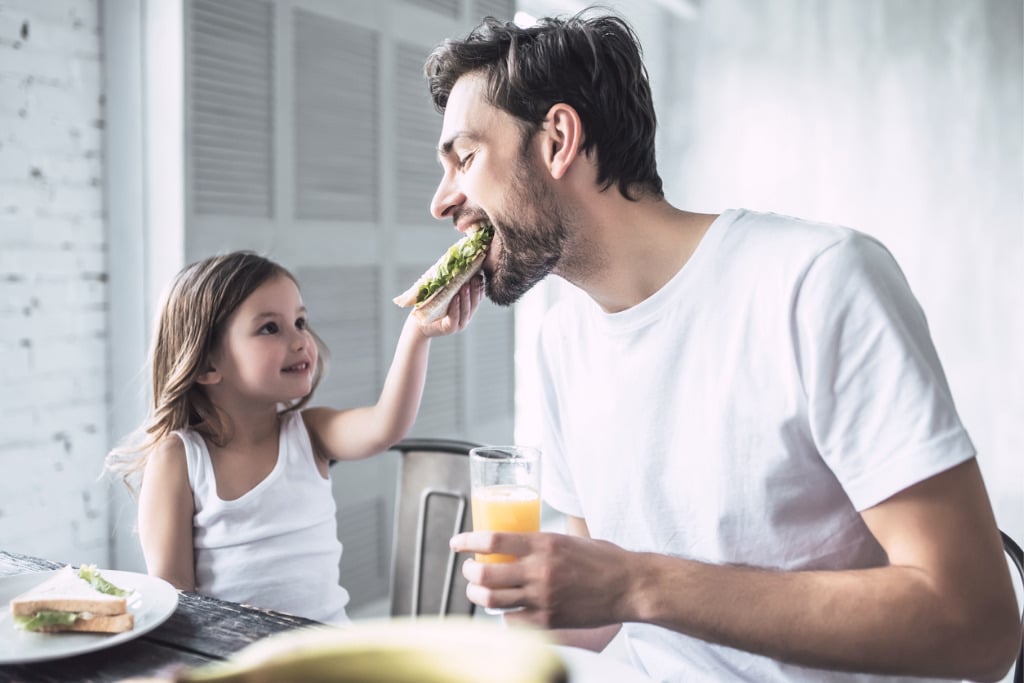 Papá es el rey de casa por un día