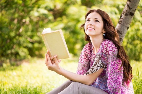 Mujer leyendo