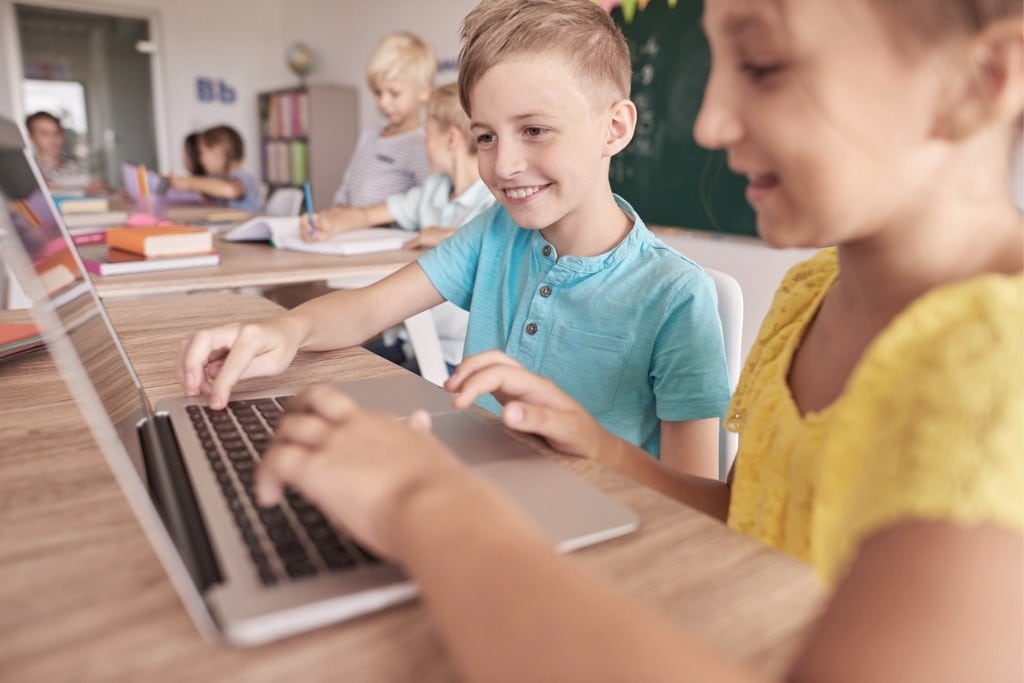 Conocer las luces y las sombras de las nuevas tecnologías ayuda a que los niños aprendan a usar de la mejor manera estos dispositivos.