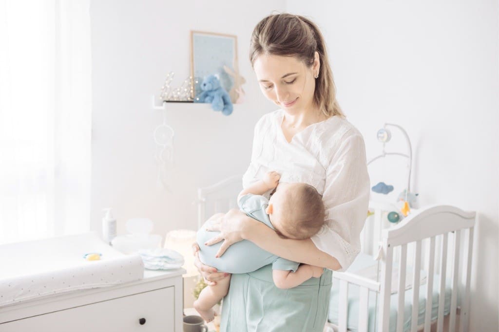 Cada madre brinda a su hijo un tipo de leche, según sus componentes, y así influyen en el desarrollo de los bebés.