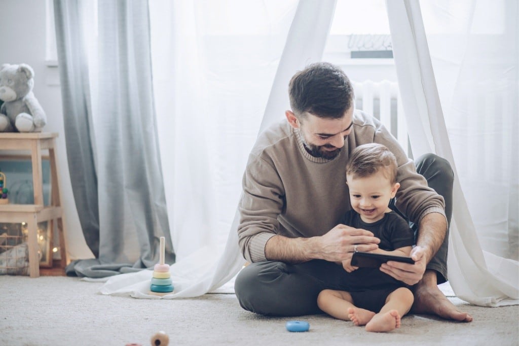 Las nuevas tecnologías son un gran apoyo en la crianza de los hijos, si se saben usr de un modo correcto.