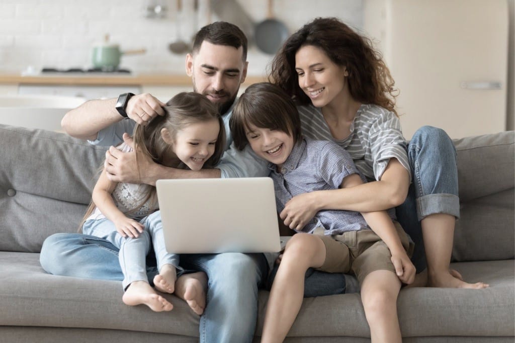 La familia es muy importante a la hora de transmitir reglas para un buen uso de las nuevas tecnologías.