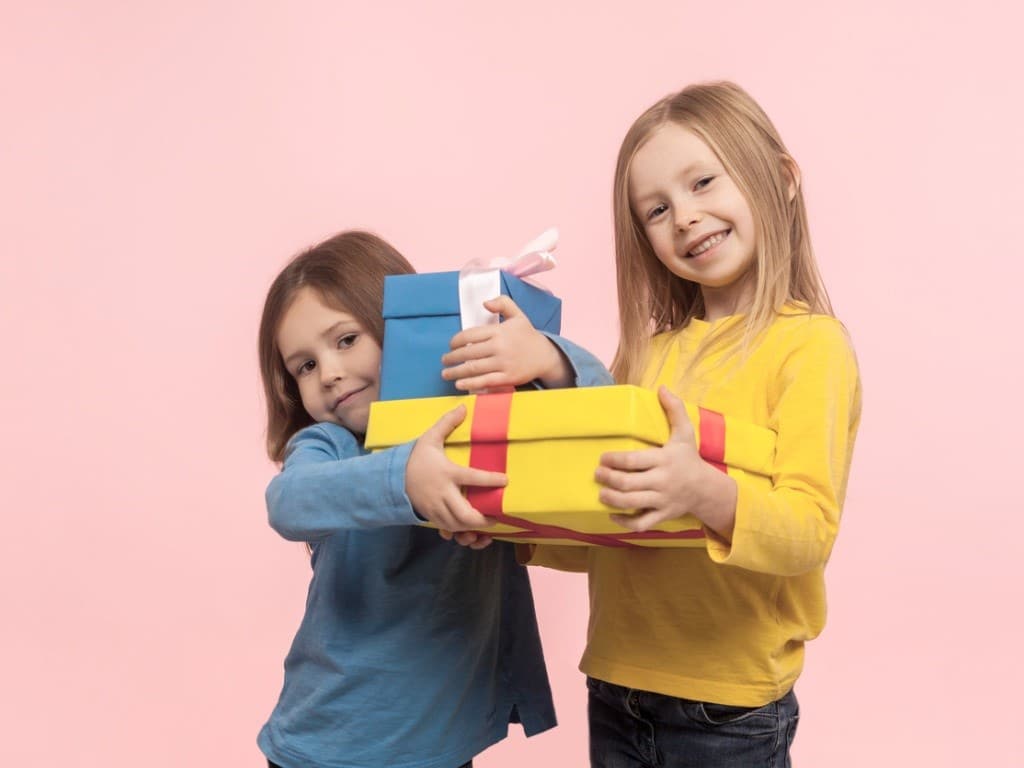 Esto es lo que puede suceder si te excedes con los regalos de tus hijos.