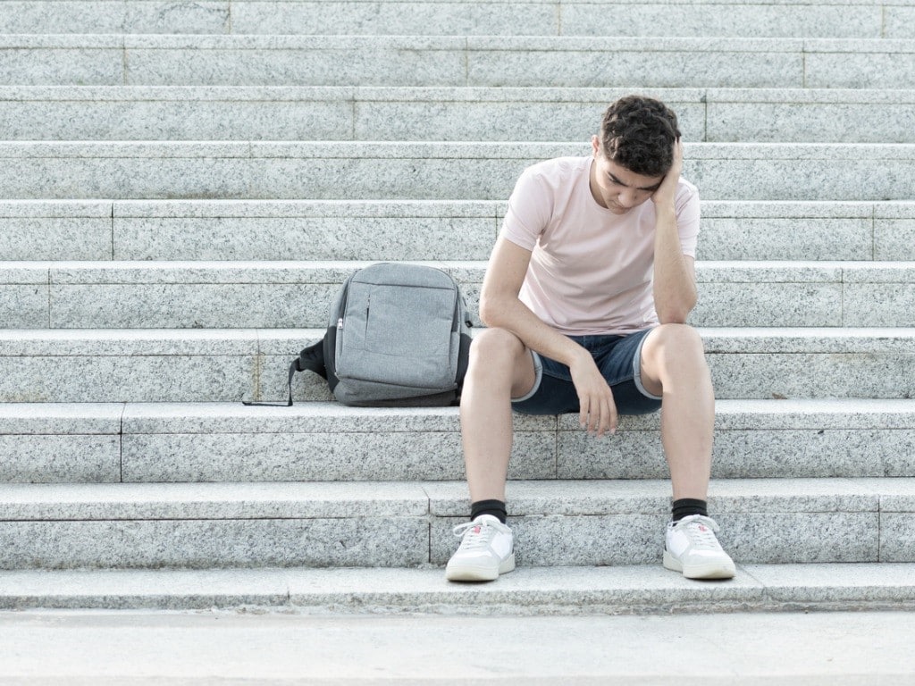 ¿Cuál Es El Motivo De La Sensación De La Soledad En Tus Hijos Adolescentes?