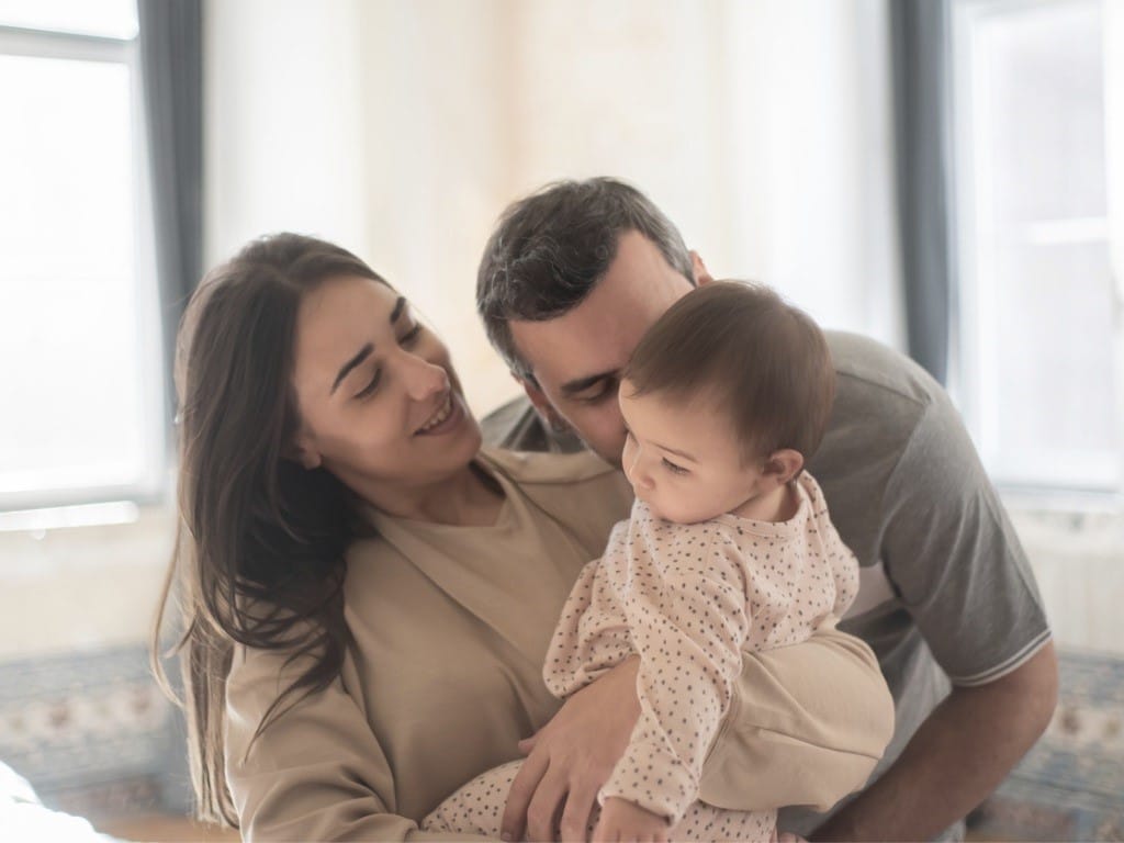 Muchos padres sienten que no dedican el tiempo suficiente para asegurar una buena crianza de sus hijos.