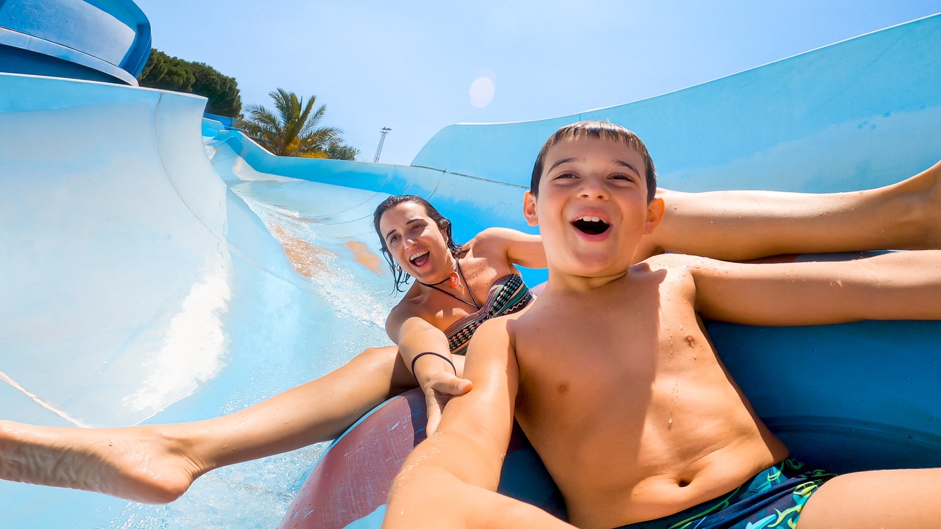 parque acuático, tobogán adrenalina