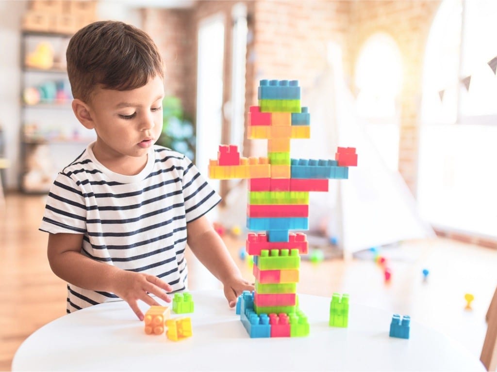 Estos son los consejos que hay que tener en cuenta para elegir el juguete perfecto para tus hijos.