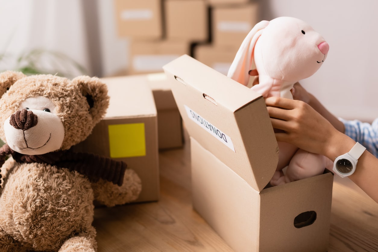 Donar juguetes en Navidad