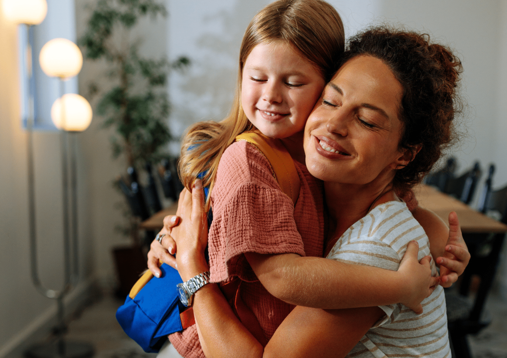 3 rutinas para conectar con tu hijo y vaciar su mochila emocional tras el colegio