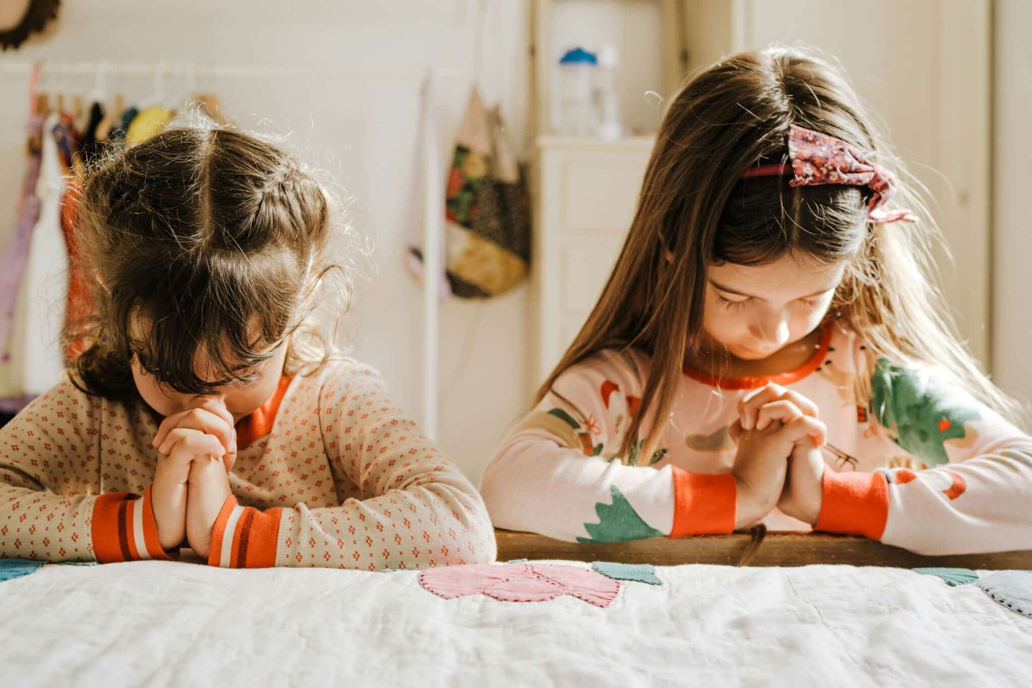 maneras de acostumbrar a nuestros hijos a hacer oración