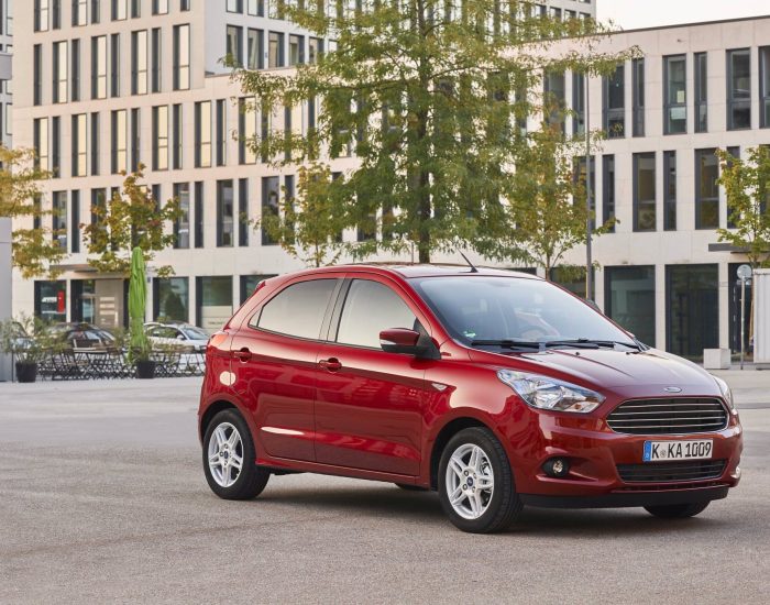 29/11/2016 Nuevo Ford Ka+.

ha concedido la mayoría de edad al modelo Ka, tras ocho años desde su lanzamiento, en el nuevo Ka+ más práctico y capaz, ahora en versión cinco puertas y espacio para cinco pasajeros.

SOCIEDAD
FORD