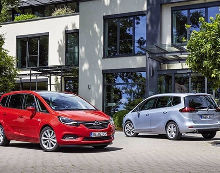 06/02/2017 Opel Zafira 2016.

el pasado mes de septiembre se encuentra a la venta el nuevo Opel Zafira, heredero del anterior Zafira Tourer, que mantiene sus acreditadas cualidades como coche familiar, con capacidad para uso de cinco o de siete pasajeros.

SOCIEDAD
OPEL