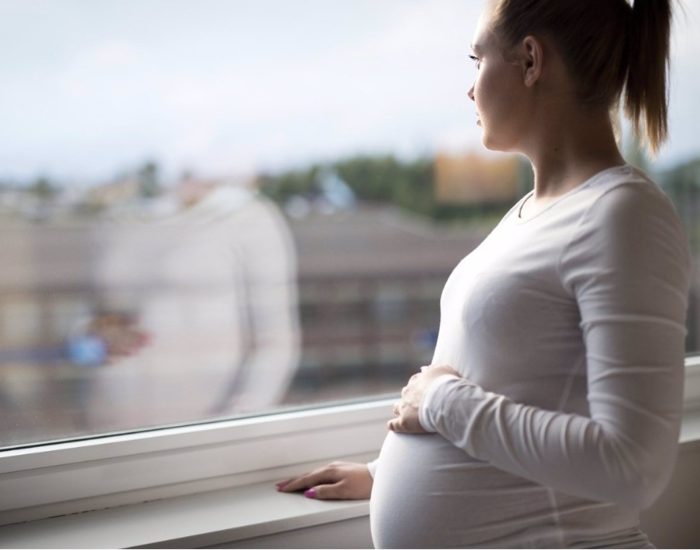 21/10/2018 La depresión en embarazadas tiene consecuencias para el bebé. .

un hijo a este mundo es un proceso bonito a la par que complicado. No son pocos los problemas que pueden alterar la buena marcha de la gestación. Por este motivo se recomienda que la madre extreme sus cuidados para evitar que sus afecciones alcancen al bebé que está gestando.

SOCIEDAD
ISTOCK