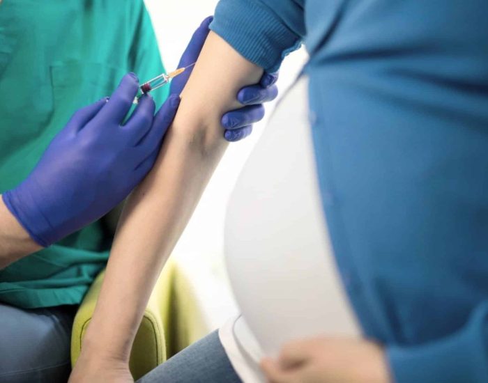 01/11/2018 No existe ninguna contradicción para aplicar la vacuna contra la gripe durante el embarazo.
SOCIEDAD
ISTOCK