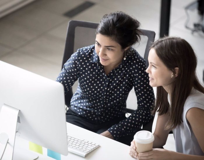 22/06/2020 De profesión... becario: 10 consejos para triunfar.

por hoy, prácticamente todas las empresas confieren una especial importancia en sus procesos de selección a la experiencia laboral. De ahí, precisamente, que sea tan importante no esperar a terminar la carrera para adquirirla. Una buena forma de conseguirla es realizando prácticas en el sector que más nos interese. Trabajar como "becario" en una empresa no sólo nos abrirá muchas puertas sino que nos permitirá no retrasar innecesariamente nuestra incorporación al mercado laboral.

SOCIEDAD
ISTOCK