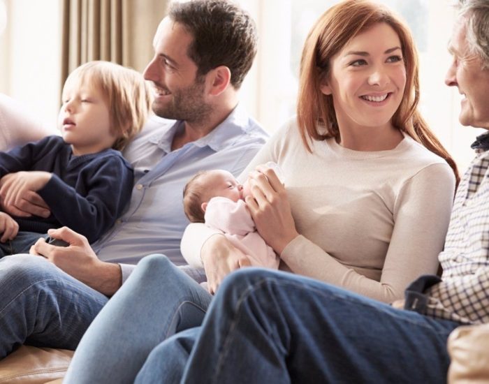 17-01-2022 Familias de origen, ¿unen o desunen la pareja?.

problemas que generan las familias políticas hay que saber gestionarlos para que no afecten al matrimonio.

SOCIEDAD
ISTOCK