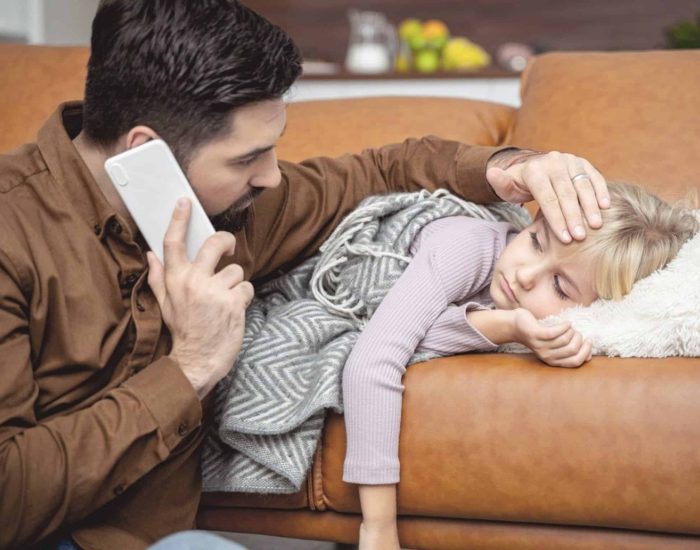 16/04/2022 Es en estos momentos en los que te debes preocupar por el vómito de tus hijos..

preocupaciones están estrechamente relacionadas con la paternidad. Velar por el bienestar de los hijos es el fin de los padres, ni que decir tiene lo mucho que supone para ellos cuando ven que algo no marcha como debería, o cuando sucede algo fuera de lo normal. Un ejemplo claro son los vómitos, que hacen que los adultos se pregunten qué puede estar sucediendo.

SOCIEDAD
ISTOCK