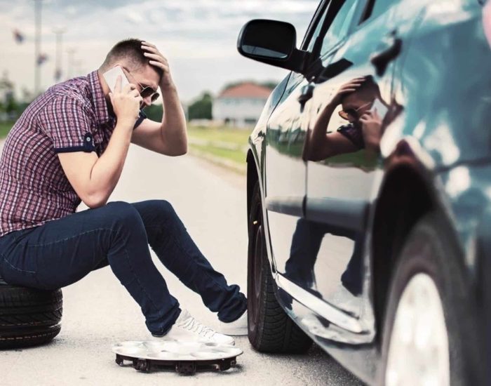 30/01/2023 ¿Sabes cambiar una rueda? Evita sufrir un pinchazo.

una rueda de un coche es una tarea sencilla que puedes hacer tú mismo en caso de un pinchazo o una rueda desgastada.

SOCIEDAD
ISTOCK