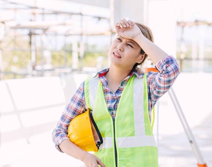 27/07/2023 Fatiga veraniega, ¿cómo ser productivos en el trabajo con tanto calor?.

el verano parece sinónimo de vacaciones, sabemos que no todos tienen la oportunidad de tomarse unos días y descansar durante toda la temporada. Muchos de nosotros seguimos trabajando arduamente bajo el calor del verano, lo que puede llevar a una disminución de nuestra productividad debido a la fatiga o astenia veraniega.

SOCIEDAD
ISTOCK