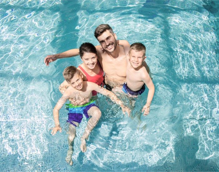 09/08/2023 A continuación te proponemos cinco planes muy divertidos y seguros, en familia, para enfrentarte a las olas de calor en verano.
SOCIEDAD
ISTOCK