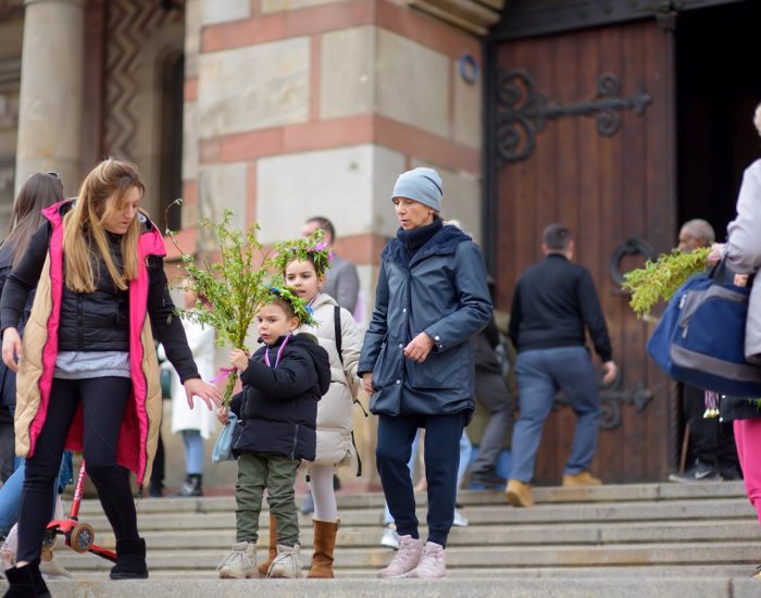 08/04/2023 Ideas para vivir y sentir la Semana Santa en familia.

Semana Santa es una celebración muy importante en muchas culturas en todo el mundo mundo, pero explicarla a los niños puede ser todo un reto. Desde las procesiones religiosas hasta las actividades tradicionales, la Semana Santa ofrece una oportunidad única para enseñarles sobre la historia, la cultura y las tradiciones.

SOCIEDAD
ISTOCK