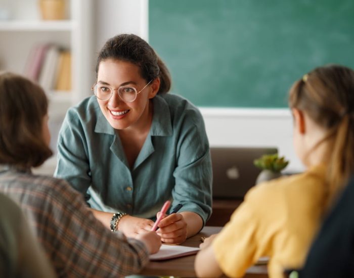 profesores contentos educación exitosa